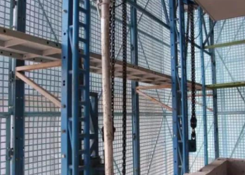 爬架電動(dòng)葫蘆依然適用于鋁模爬架提升技術(shù)