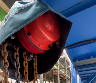 爬架電動(dòng)葫蘆提升爬架網(wǎng)講究的是安全